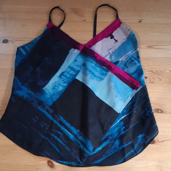 Abstract print unique front design RACHEL tank - Picture 2 of 6